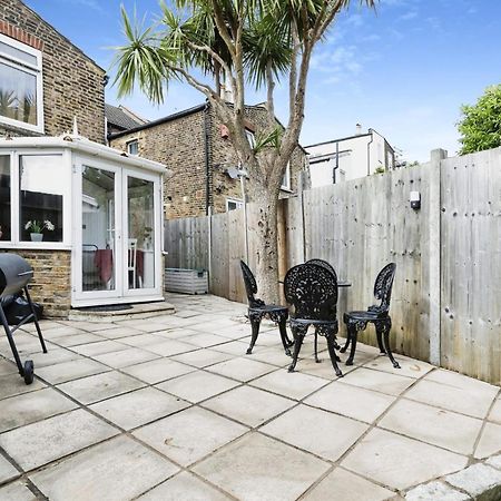 Your Chic 3Br Home Comfort And Style In London Ngoại thất bức ảnh