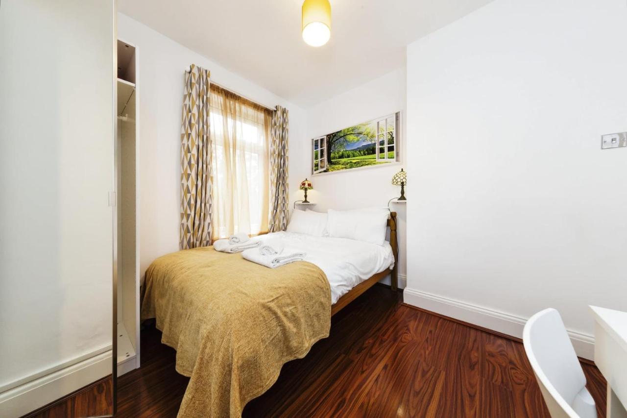 Your Chic 3Br Home Comfort And Style In London Ngoại thất bức ảnh