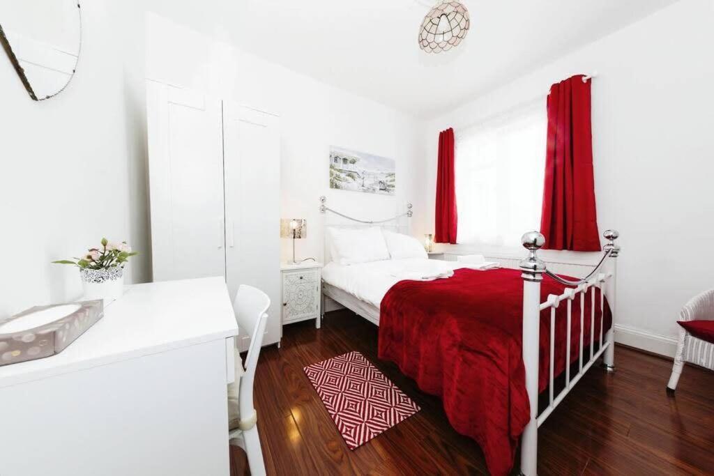 Your Chic 3Br Home Comfort And Style In London Ngoại thất bức ảnh